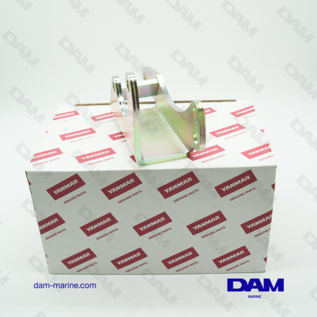 YANMAR 3YM PUMP SUPPORT